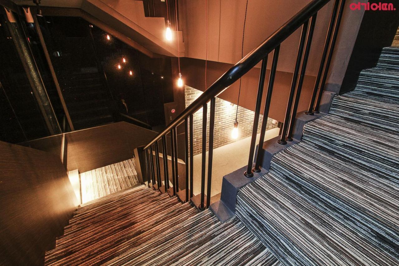 Gangnam Blanc Motel Seoul Bagian luar foto